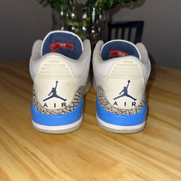 Size 8.5 - Jordan 3 Retro UNC CT8532-104 - Picture 4 of 6